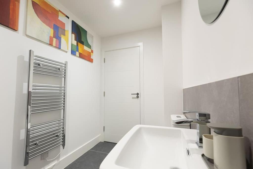 Paper Mill - Experience The City And Nature Side Of This Stay! Sheffield Exterior photo